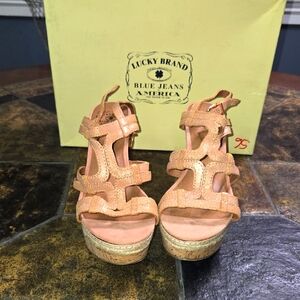 Lucky Brand Rose Gold Wedge Sandals with Strappy Design